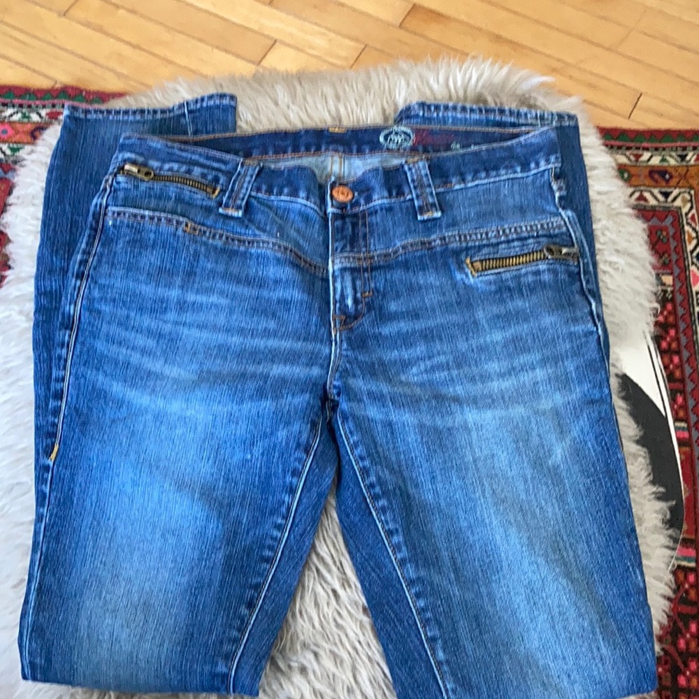 GAP jeans.